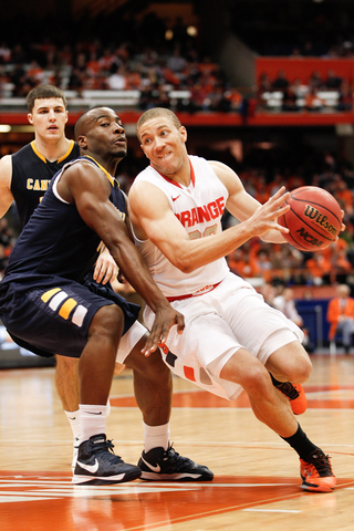 Brandon Triche drives to the basket.