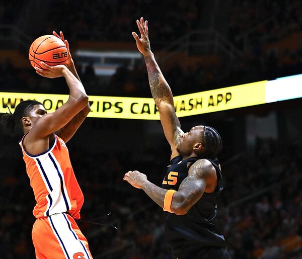 Tennessee demolishes Syracuse 96-70 in SEC/ACC Challenge